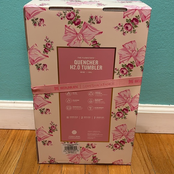🎉sale🎉NIB Stanley x LoveShackFancy Rosa Beaux holiday 40 oz pink tumbler - Picture 7 of 7